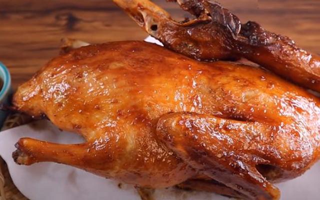 Vịt Quay Da Giòn - Gà Nướng Cơm Lam Bánh Bao - Quốc Lộ 50
