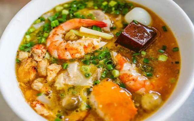 Bánh Canh Cua Nhi - 282 Phạm Văn Đồng