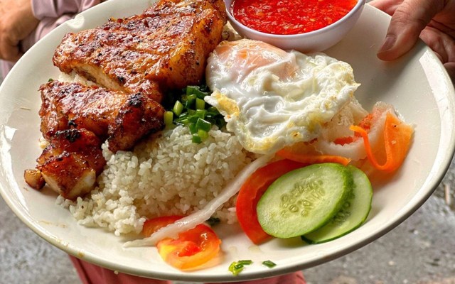 Cơm Tấm 40A - Quốc Hương