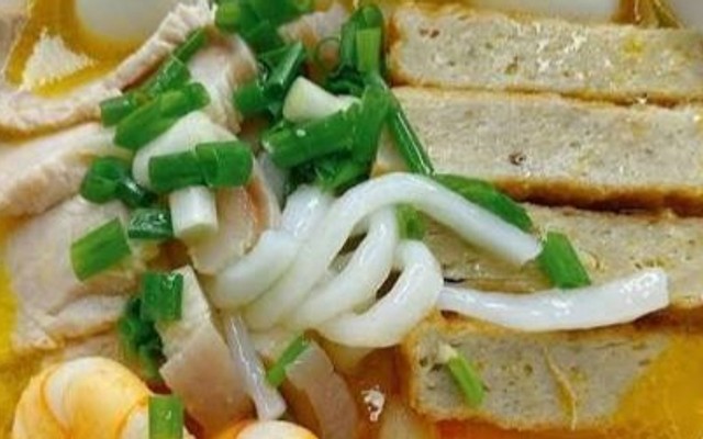 Yến Nhi - Bánh Canh Cua - Lê Văn Lương