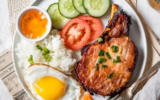 Cà Rốt Quán - Cơm Tấm & Ăn Vặt