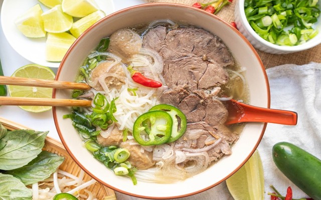 Phở, Hủ Tiếu & Cơm Phần 216 - Lê Duẩn