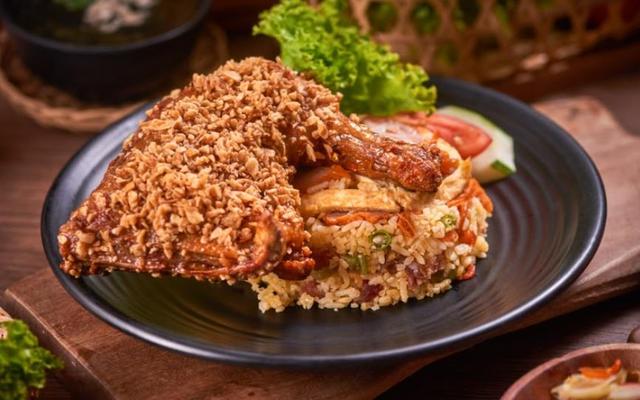 Cơm Gà Xối Mỡ - Ngọc Tú