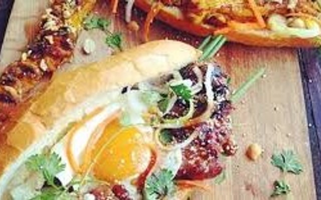 Umee - Mì Trộn Thập Cẩm, Bánh Mì Xíu Mại & Thịt Nướng - Thành Thái