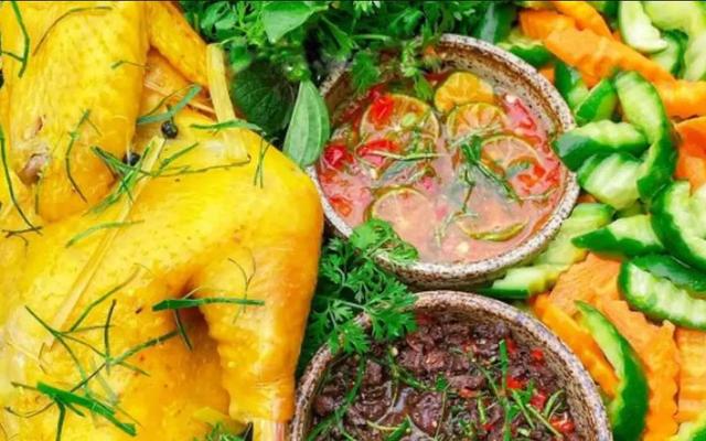 Gà Ủ Muối Hoa Tiêu Lộc Phát - Phạm Hùng