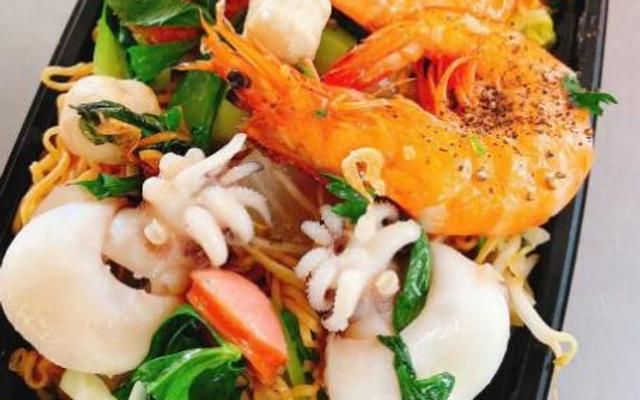 Quán Ăn Đạt Ký - Cơm Chiên Gà Sốt Thái & Hủ Tiếu Xào Thập Cẩm