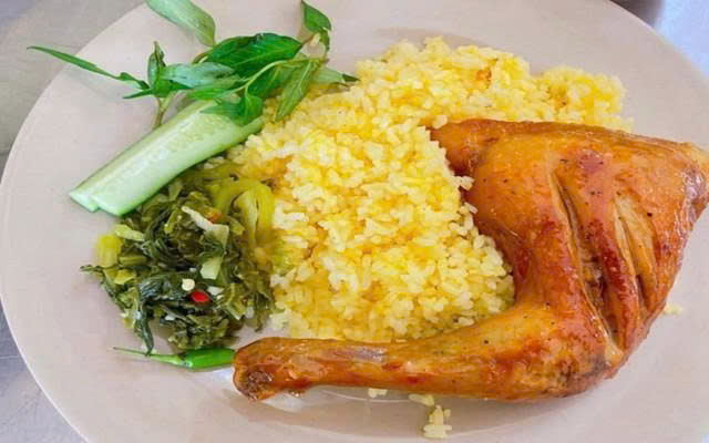 Cơm Gà Xối Mỡ 3 Phi -  Lê Văn Tách