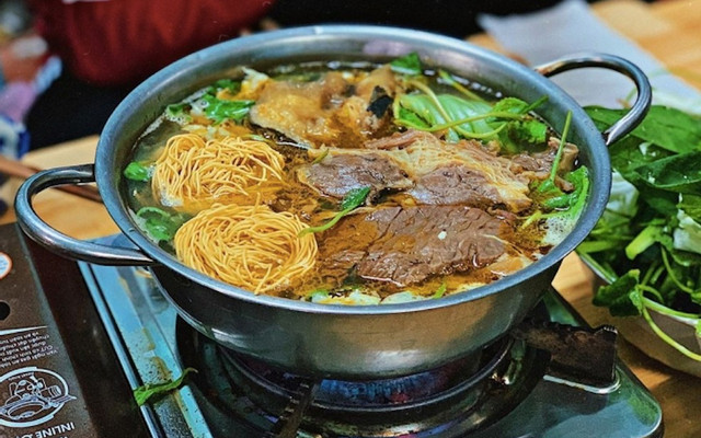Lẩu Bò Chính Hiệu