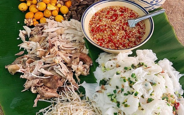 Bánh Ướt Lòng Gà, Cơm Gà & Bún Thịt Nướng - Bếp Anh Mai - 288 Dương Thị Mười