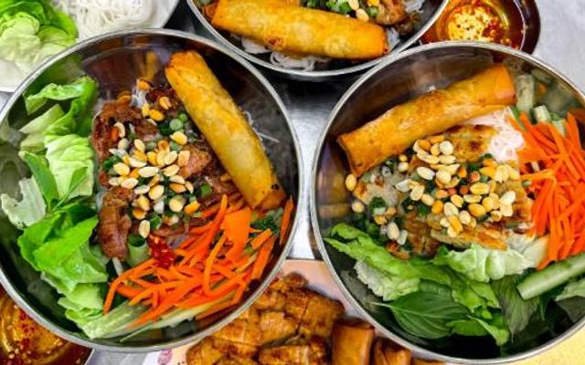 Bún Thịt Nem Nướng ĐẠI GIA - 18 Nguyễn Tri Phương