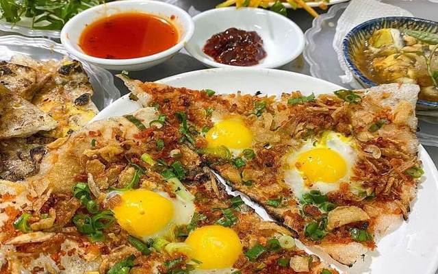 Quán Ăn Vặt Bà Tám - 245 Mai Đăng Chơn