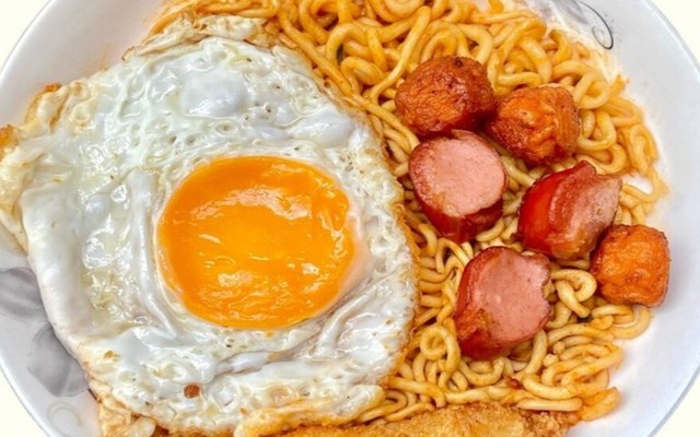 Mì Trộn Cú Đêm