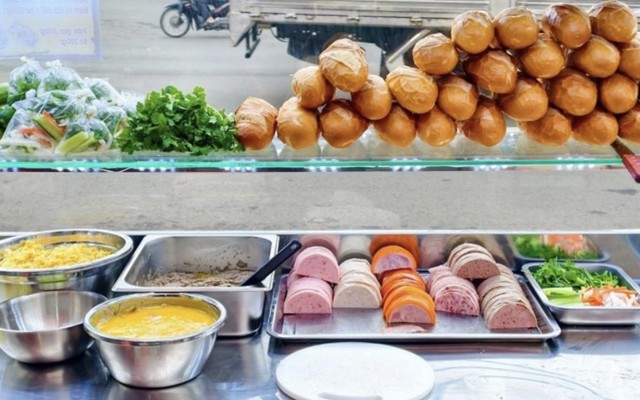 Bánh Mì Sài Gòn XỊN - Võ Thị Sáu