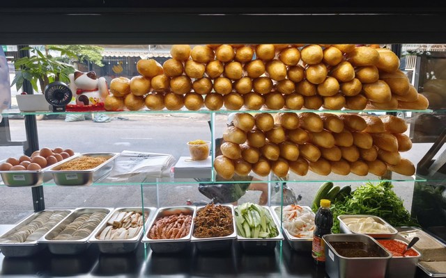 Bánh Mì Ngọc Lệ - 180B Hùng Vương