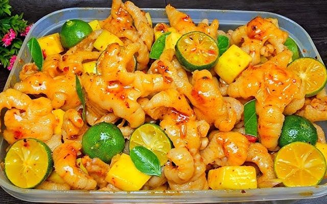 Nhà Bún - Chân Gà Sả Tắc & Sốt Thái - Quan Thổ 1