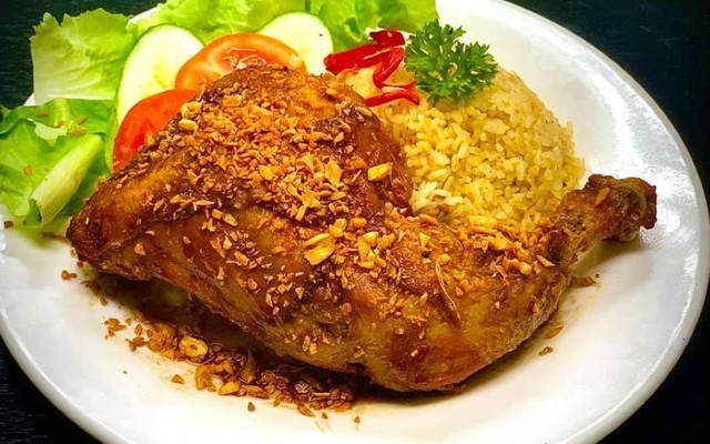 Cơm Gà Xối Mỡ Đăng Khôi