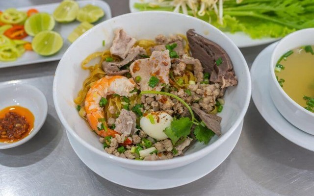 Hủ Tiếu & Mì Gia Truyền - 708 Trần Cao Vân