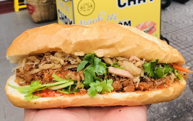 Tâm Chay Quán - Giáp Bát