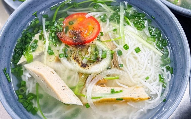 Bún Cá Nhã Trang - 1318 Đường 2/4