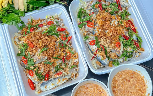 QUÁN ĐẶC SẢN PHAN THIẾT - GỎI CÁ - HOÀNG HOA THÁM