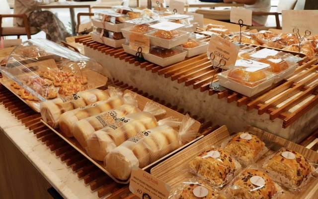 Daebak Coffee & Bakery - Cà Phê & Bánh Chuẩn Vị Hàn - Phú Mỹ Hưng