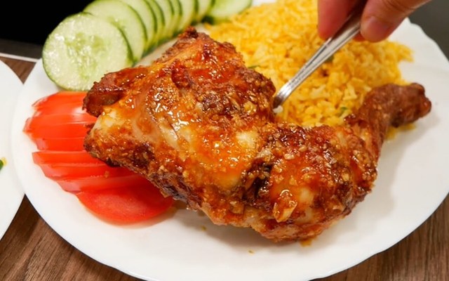 Cơm Gà Mắm Tỏi - A. Mập