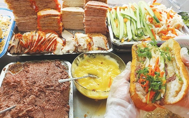 Bánh Mì Sài Gòn Thanh Diệu - 24 Nguyễn Lương Bằng