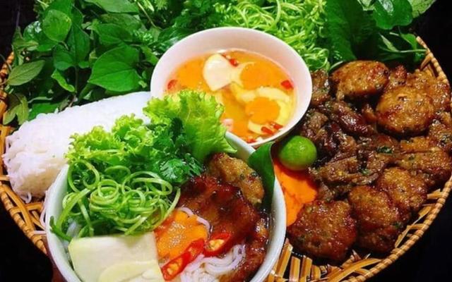 Bún Chả & Thịt Xiên Nướng - Chợ Xanh Kim Liên