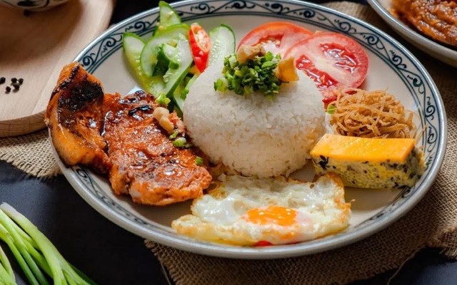 Cơm Tấm Sài Gòn - 94 Ngô Gia Tự