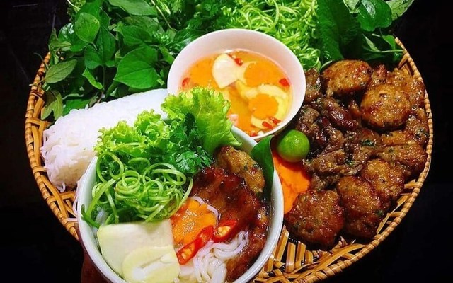 Phở Gà, Bún Thang & Bún Chả Linh Trang Anh