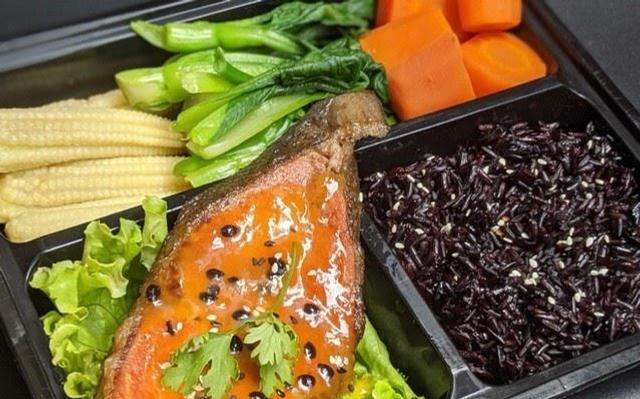 ZenNutra - Salad Healthy, Cơm Gạo Lứt & Mì Trộn Cá Viên Chiên