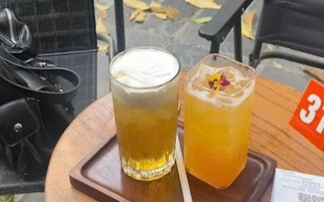 HOW Café - Trấn Vũ