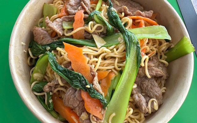 A Ù - Cơm Chiên, Mì Xào & Pad Thái