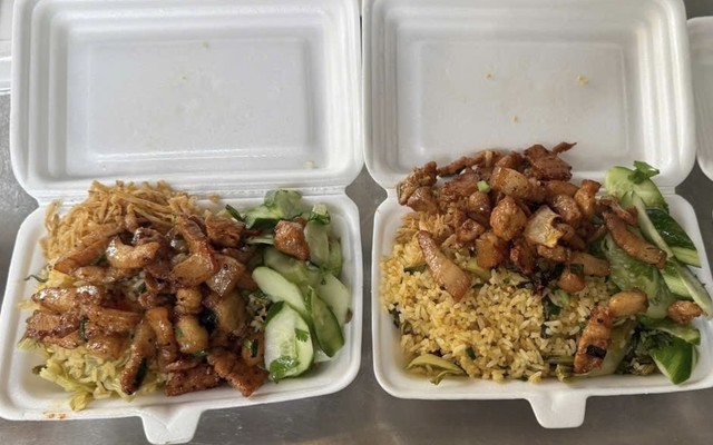 Cơm Gà Trọc Diệu - 104 Lê Đại Hành