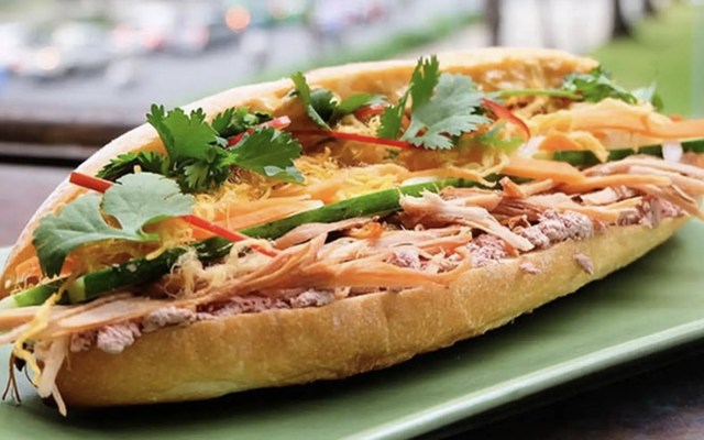 Bánh Mì Bổ - Bánh Mì Pate, Xôi & Bánh Bao - 192 Lê Quý Đôn