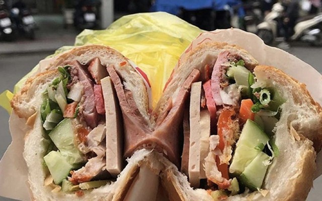 Bánh Mì Sài Gòn - 350 Lạch Tray