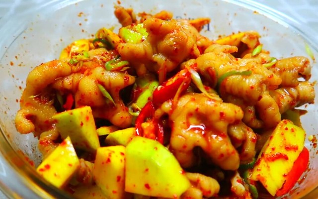 Gà Ủ Muối Ku Ỉn - Chân Gà Sả Tắc & Sốt Thái - TT Văn Giang Ecopark