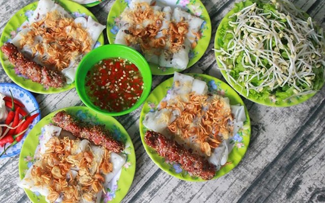 Cô Thuỷ - Bánh Cuốn Nóng Thịt Nướng - Nguyễn Thế Lộc