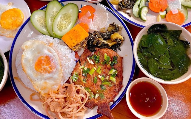 Tùng Béo - Cơm Tấm Sài Gòn & Bún Thịt Nướng - 154 Quang Trung