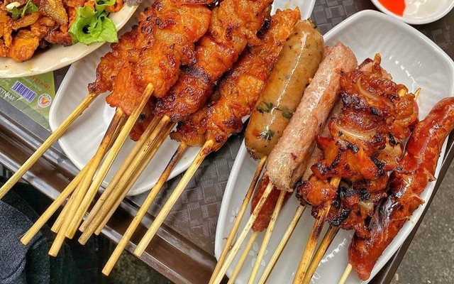 Nam Hà - Thịt Xiên Nướng - Quang Trung