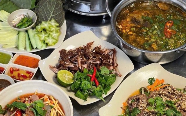 GÀ ĐI BỘ 3,5 MÓN & LẨU GÀ LÁ É - TÂY SƠN QUÁN