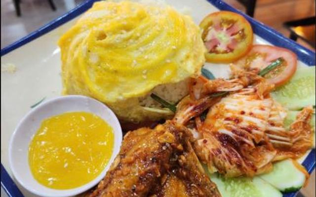 Cơm Gà Lốc Xoáy - Sốt Bơ Trứng