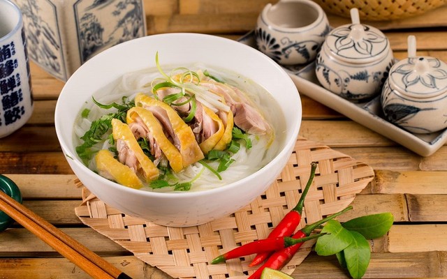 Tú Vy Quán - Phở Gà Tre, Cơm Gà Sốt Mắm Tỏi & Mì Xào Giòn
