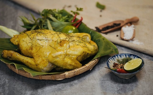 Gà Ủ Muối Hoa Tiêu Đệ Nhất - Nguyễn Lâm