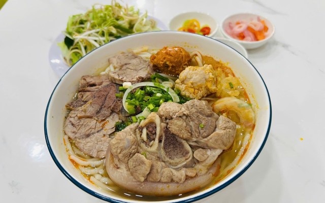 Bún Bò Huế O Thuý - Nguyễn Cửu Vân