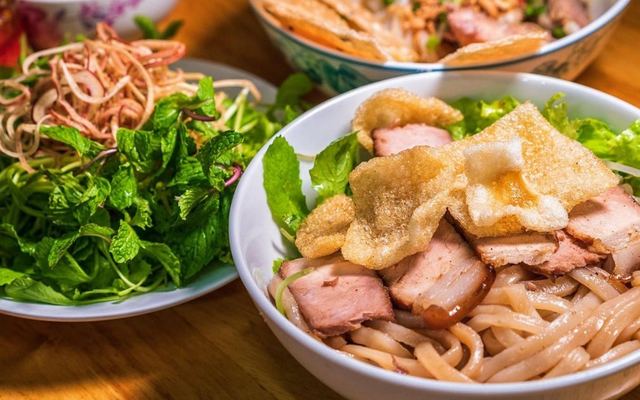 Bún Sứa, Cao Lầu & Gỏi Bò Khô - Ngọc Sương