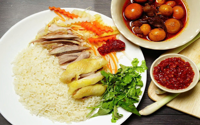 Gà Ta Hội An - Cơm, Cháo & Miến