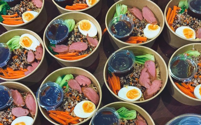 Bánh Mì & Mì Trộn - Coffee Góc Phố