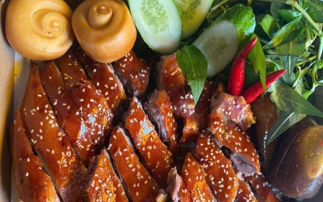 Vịt Quay & Heo Quay Da Giòn Thiên Phú - 69A Phạm Văn Hai