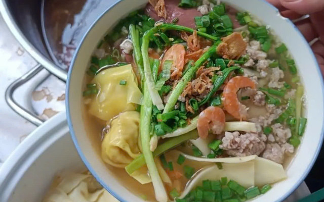 Hoành Thánh Lá Tôm Khô - Lý Tự Trọng